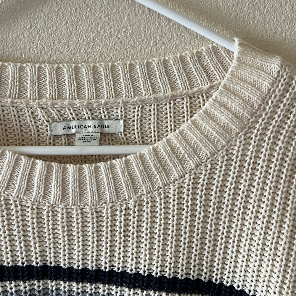 American Eagle Outfitters Cream Sweater